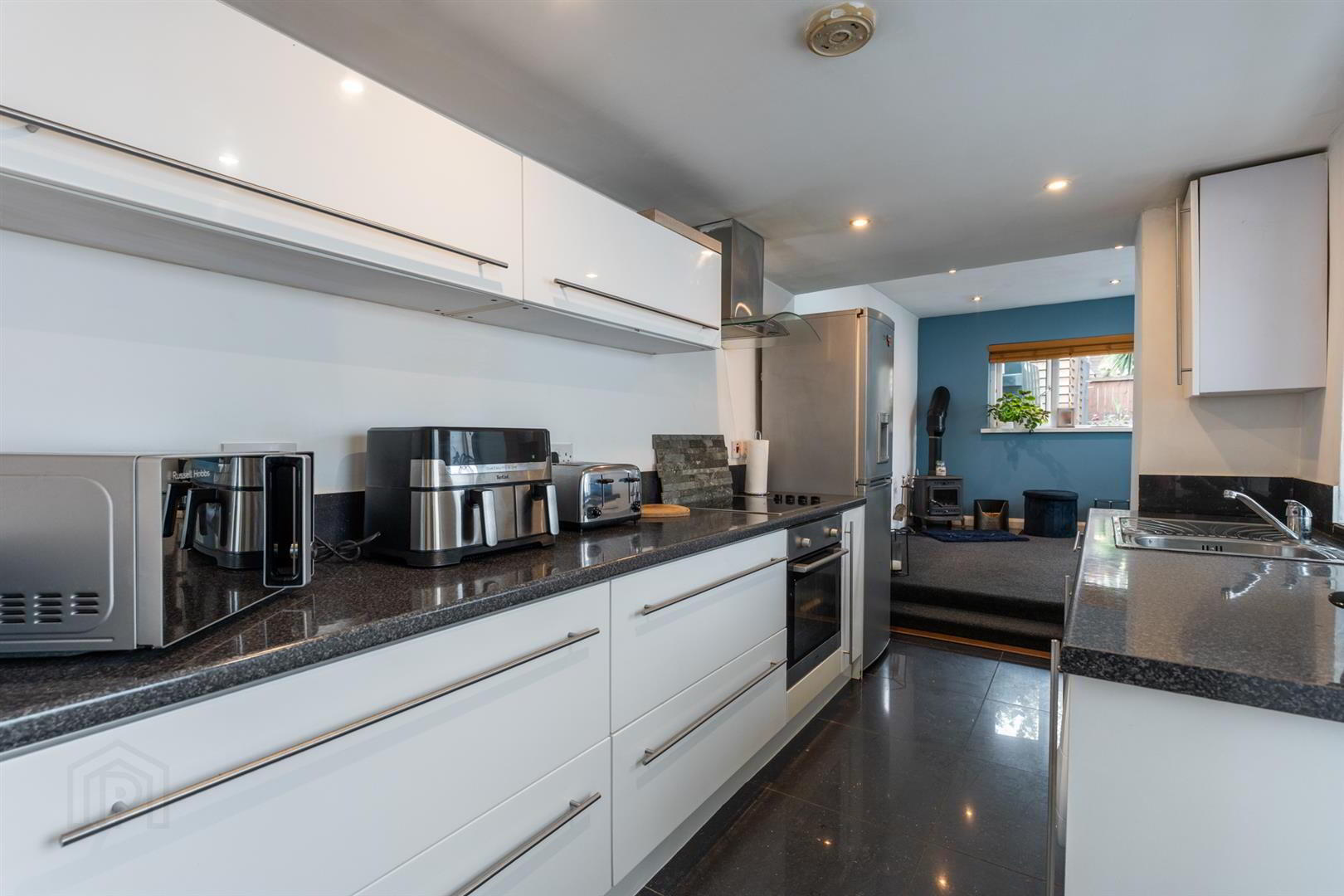 39 Balfour Street 13 of 25