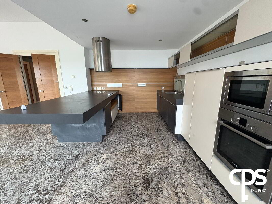 Apartment 16 The Elms Malone Square 4 of 18