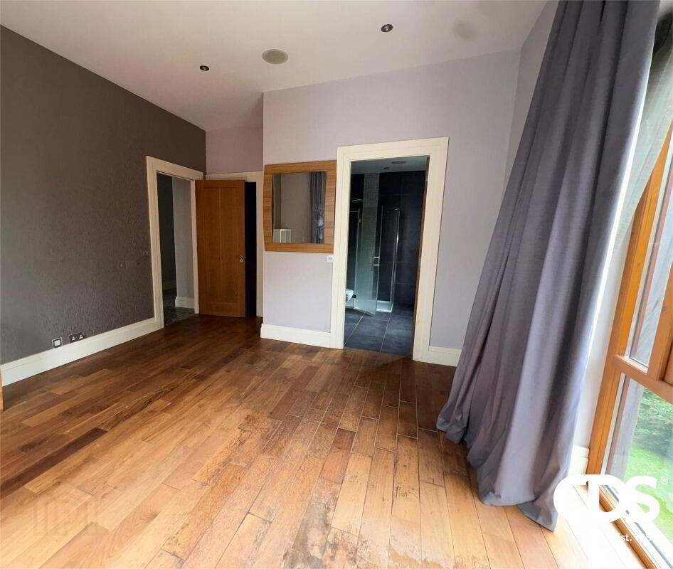 Apartment 16 The Elms Malone Square 18 of 18