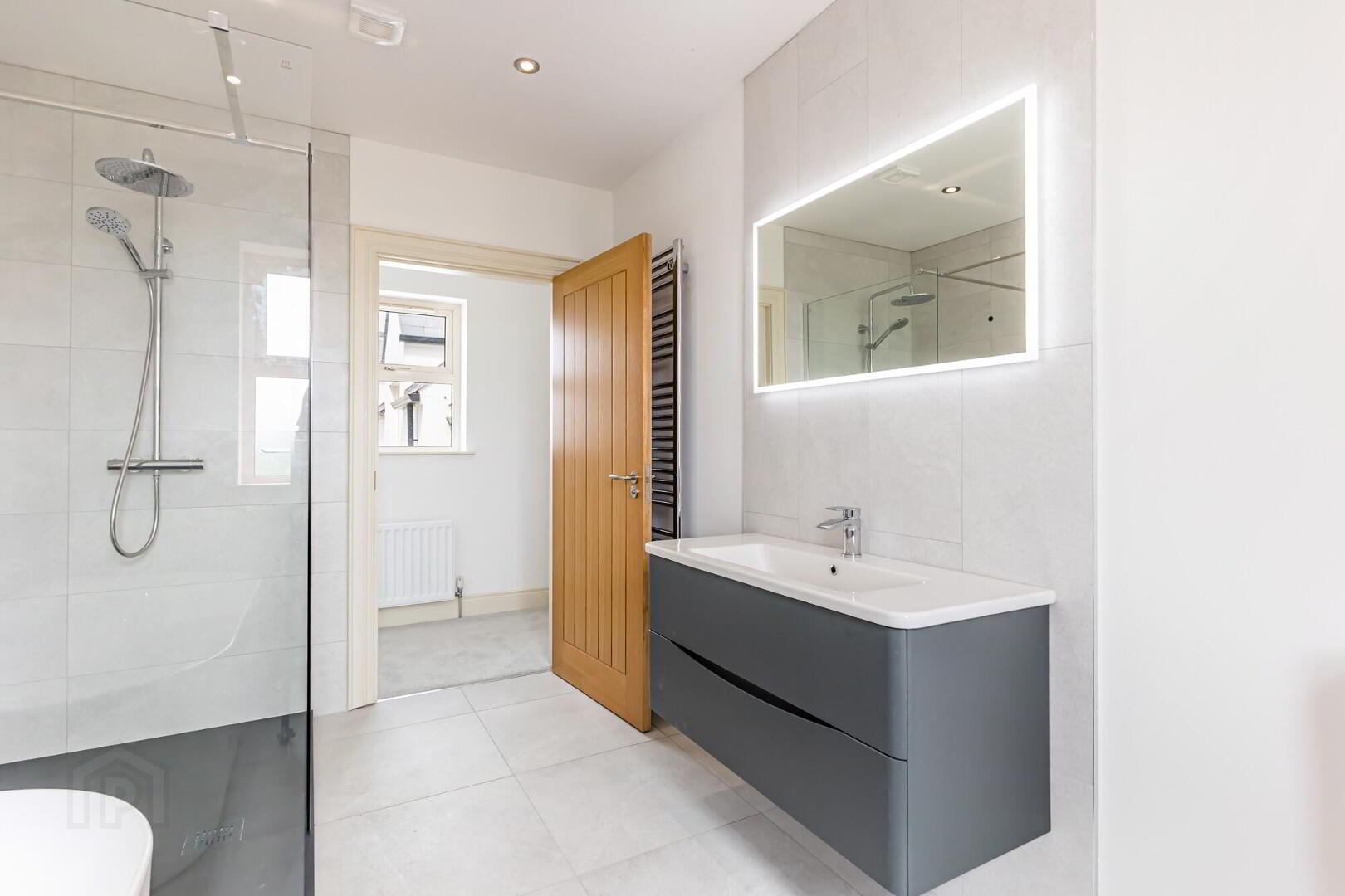 BRAND NEW TURNKEY HOME, 8a Scolban Road 38 of 52