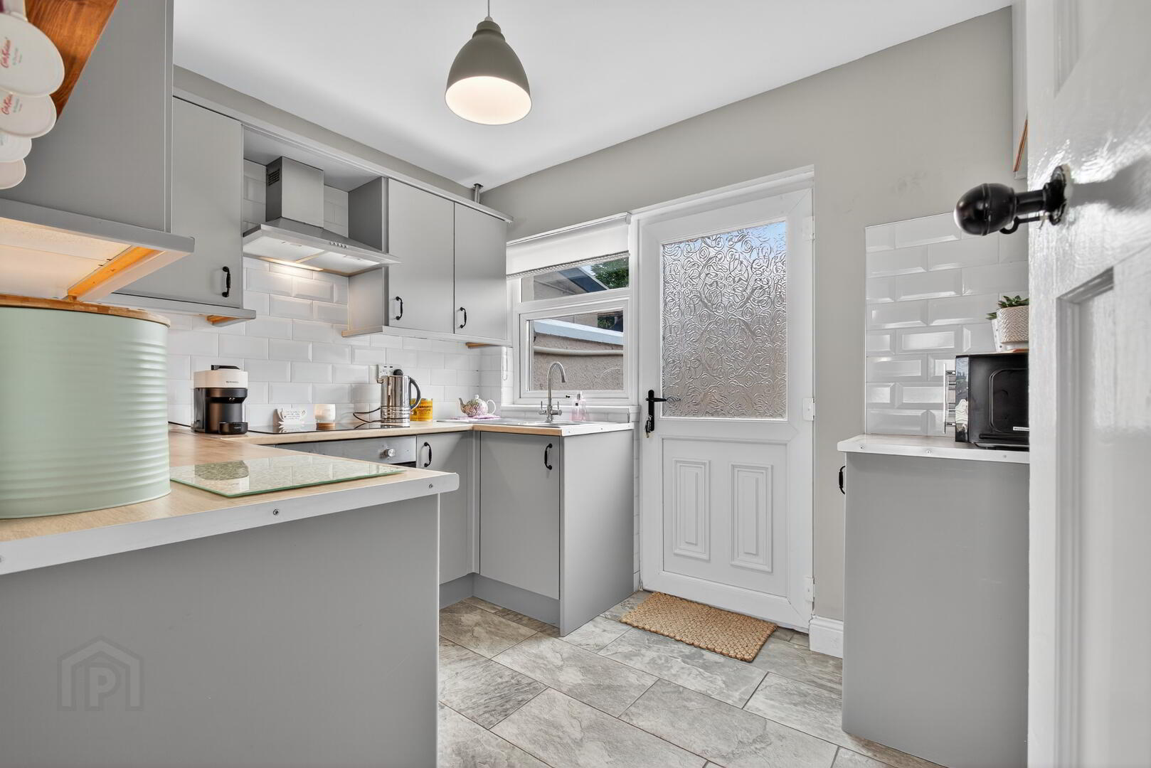 15 Sunray Crescent 13 of 31
