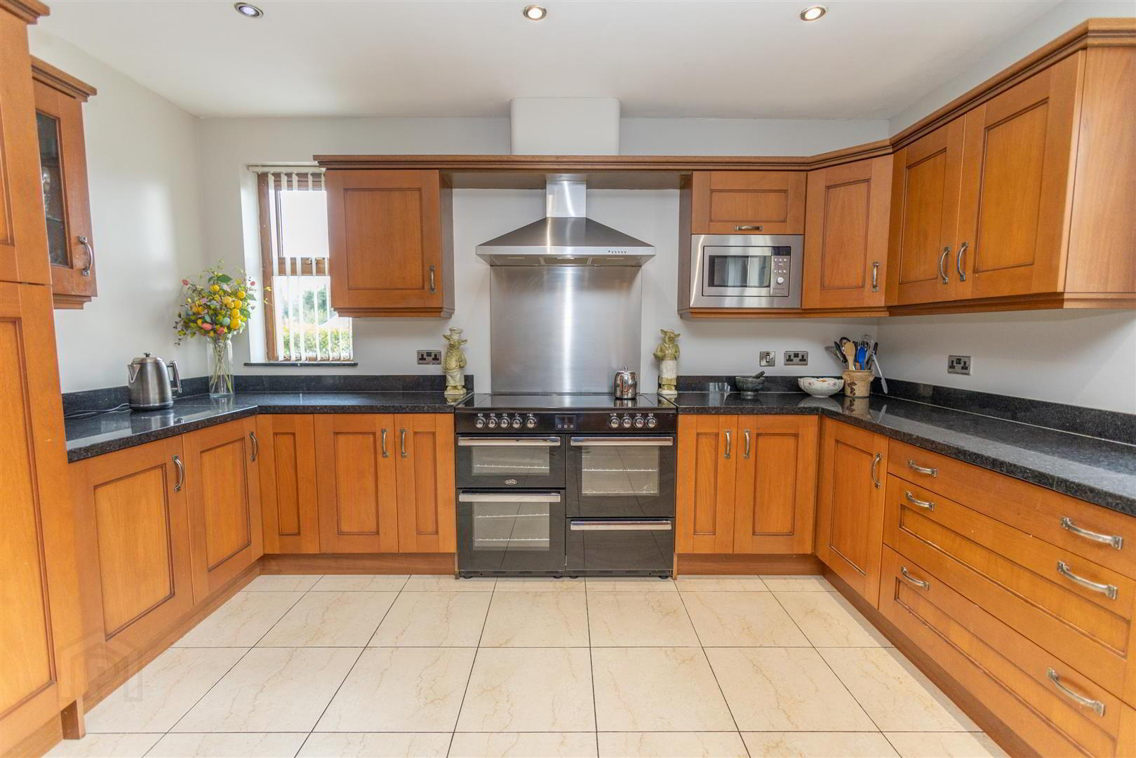 1a Carrogs Road 11 of 34