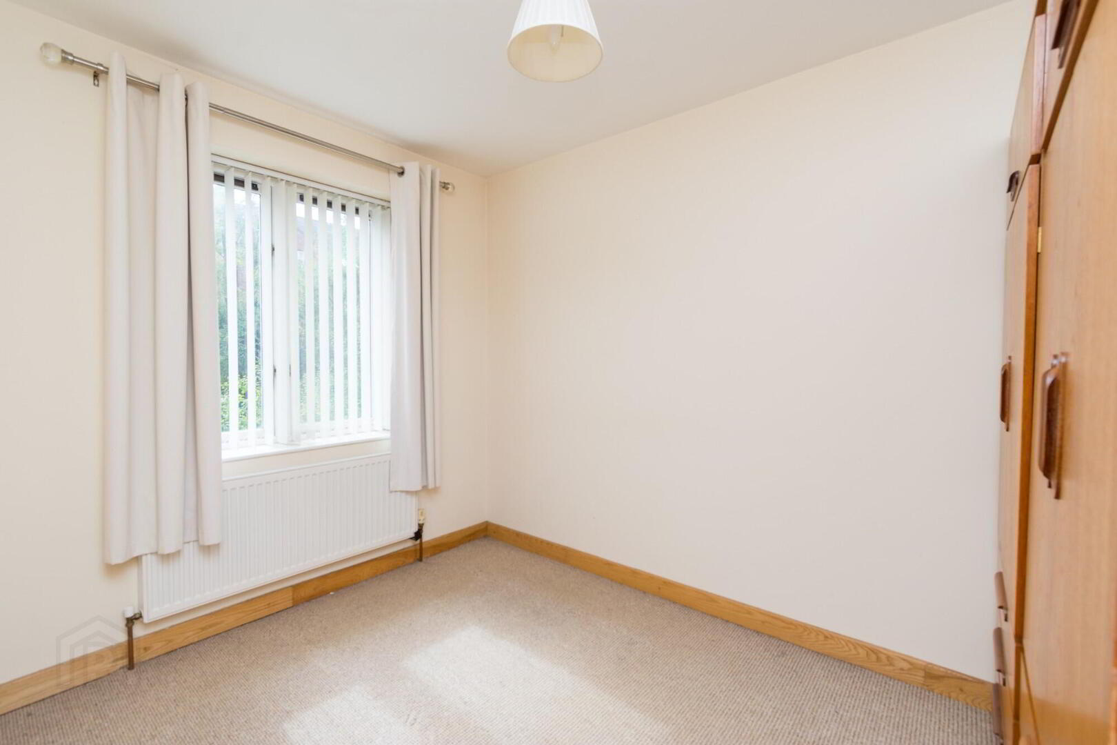 21 Village Court 14 of 17