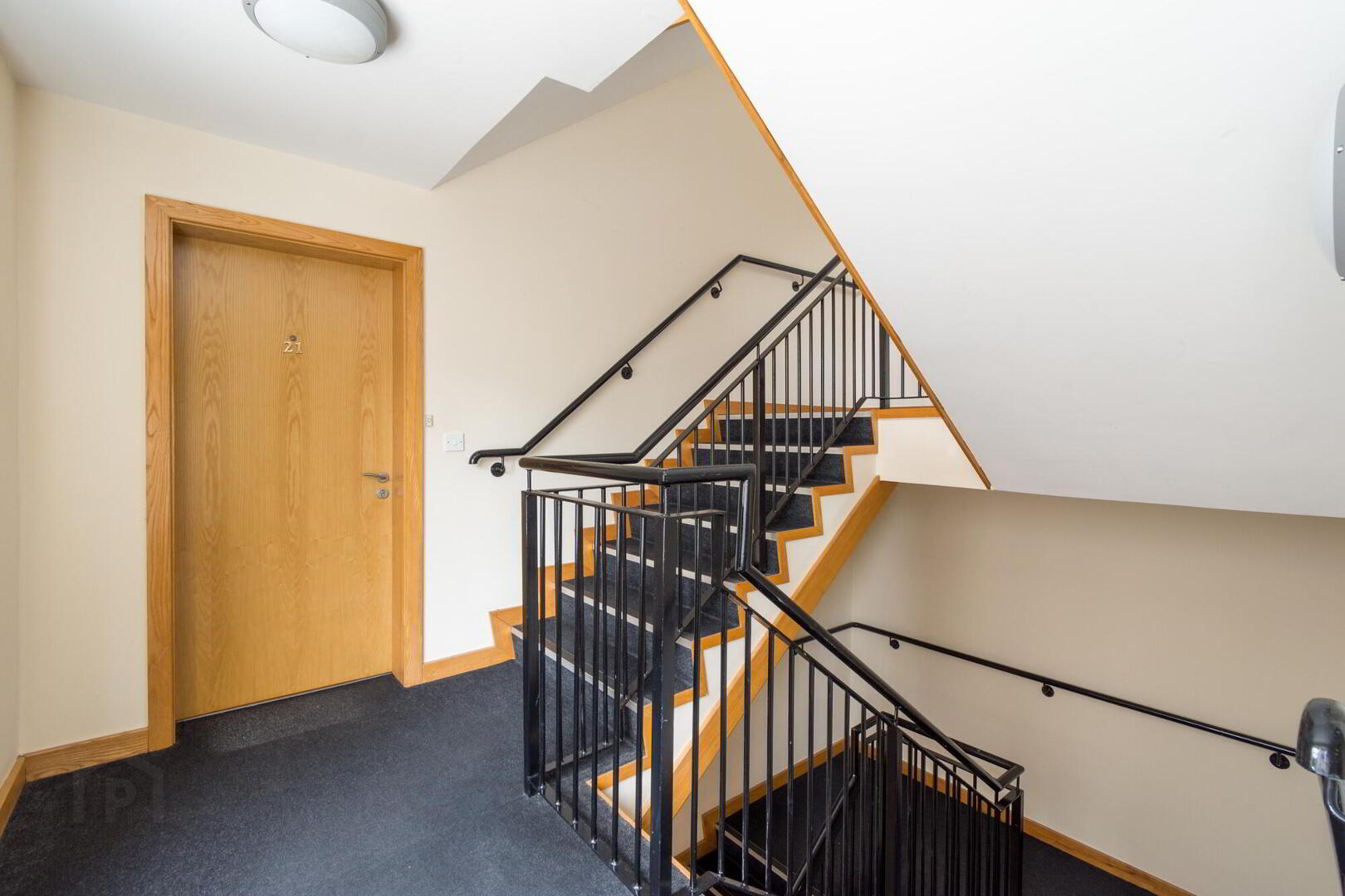 21 Village Court 17 of 17