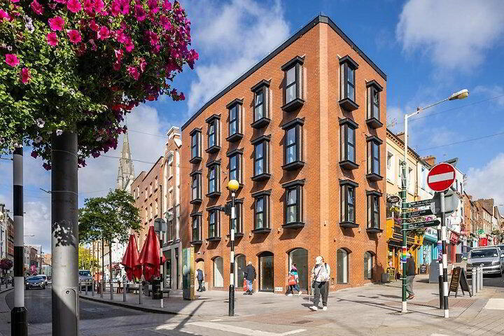 Apartment 2 115 West Street 1 of 13
