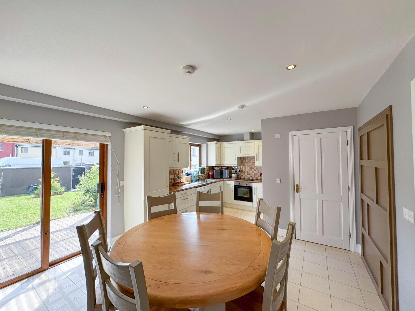 47 Fairgreen Square 5 of 18