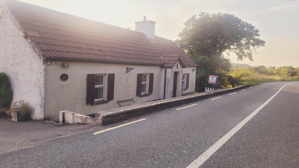 Glenburn Cottage" Glenade 4 of 27