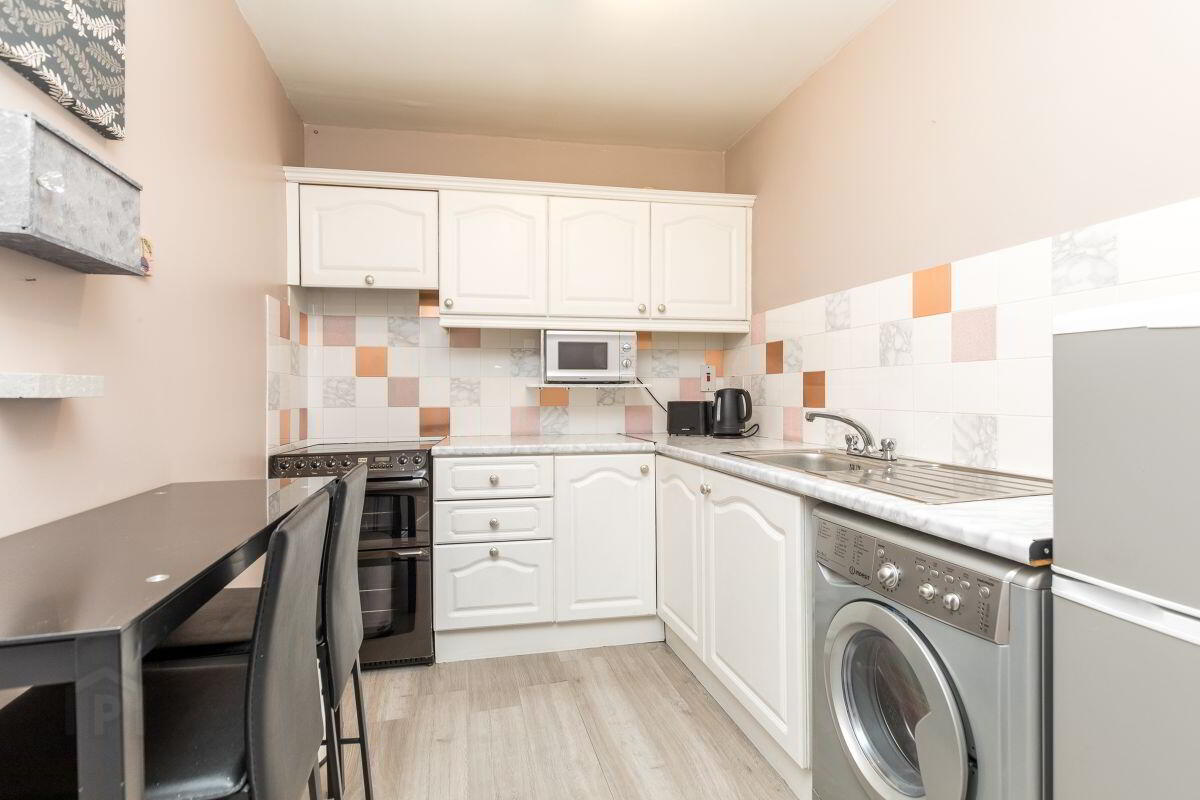 5 St Peters Court 5 of 12