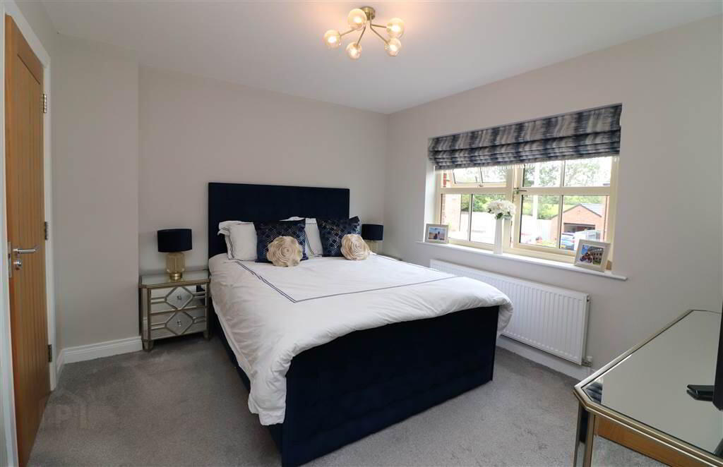 70 Monree Hill 11 of 19