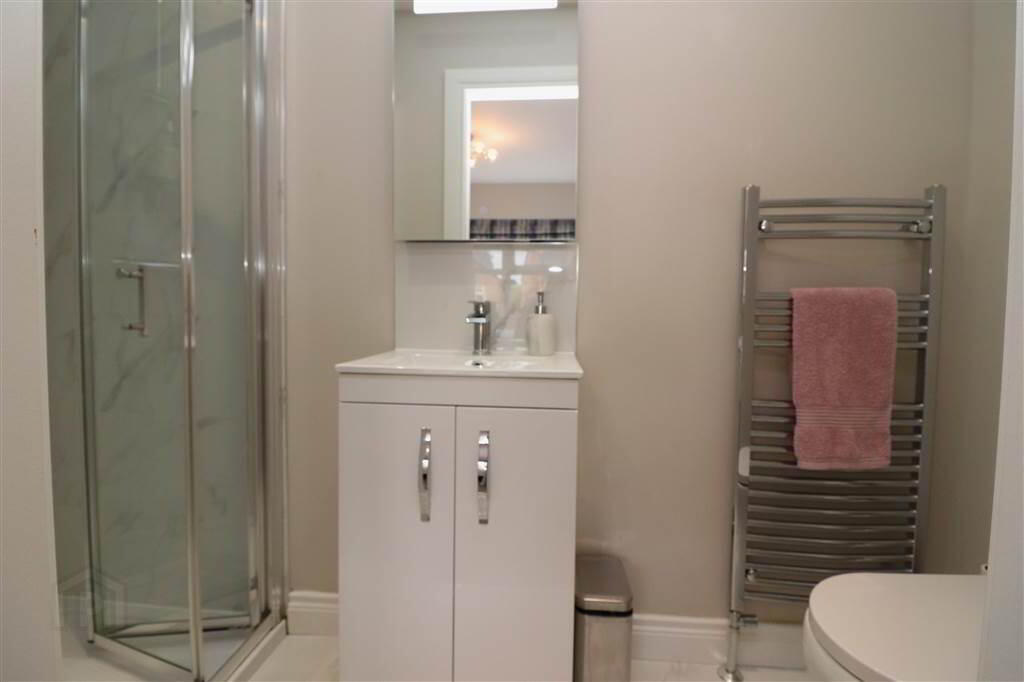70 Monree Hill 13 of 19
