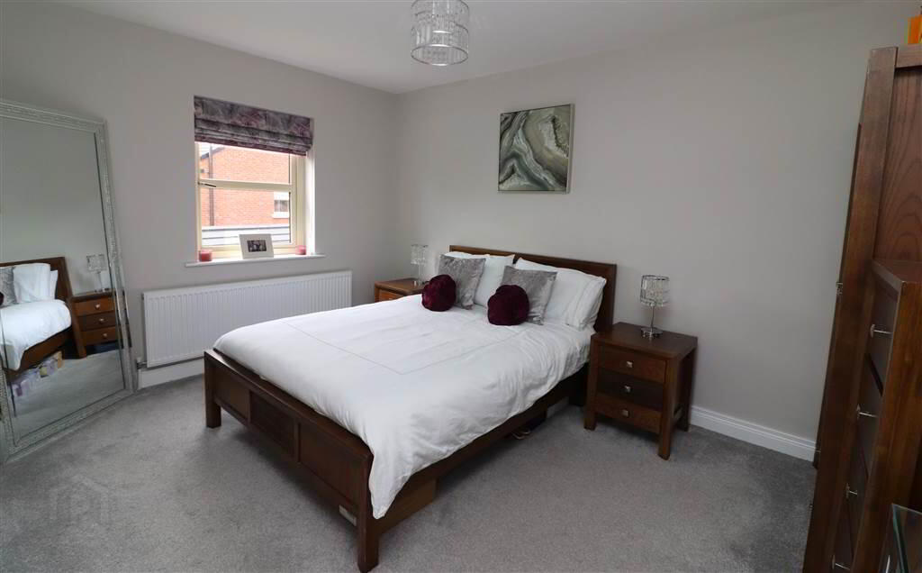 70 Monree Hill 14 of 19
