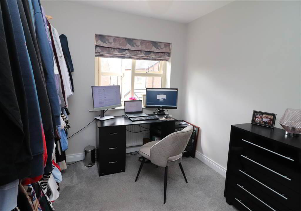 70 Monree Hill 15 of 19