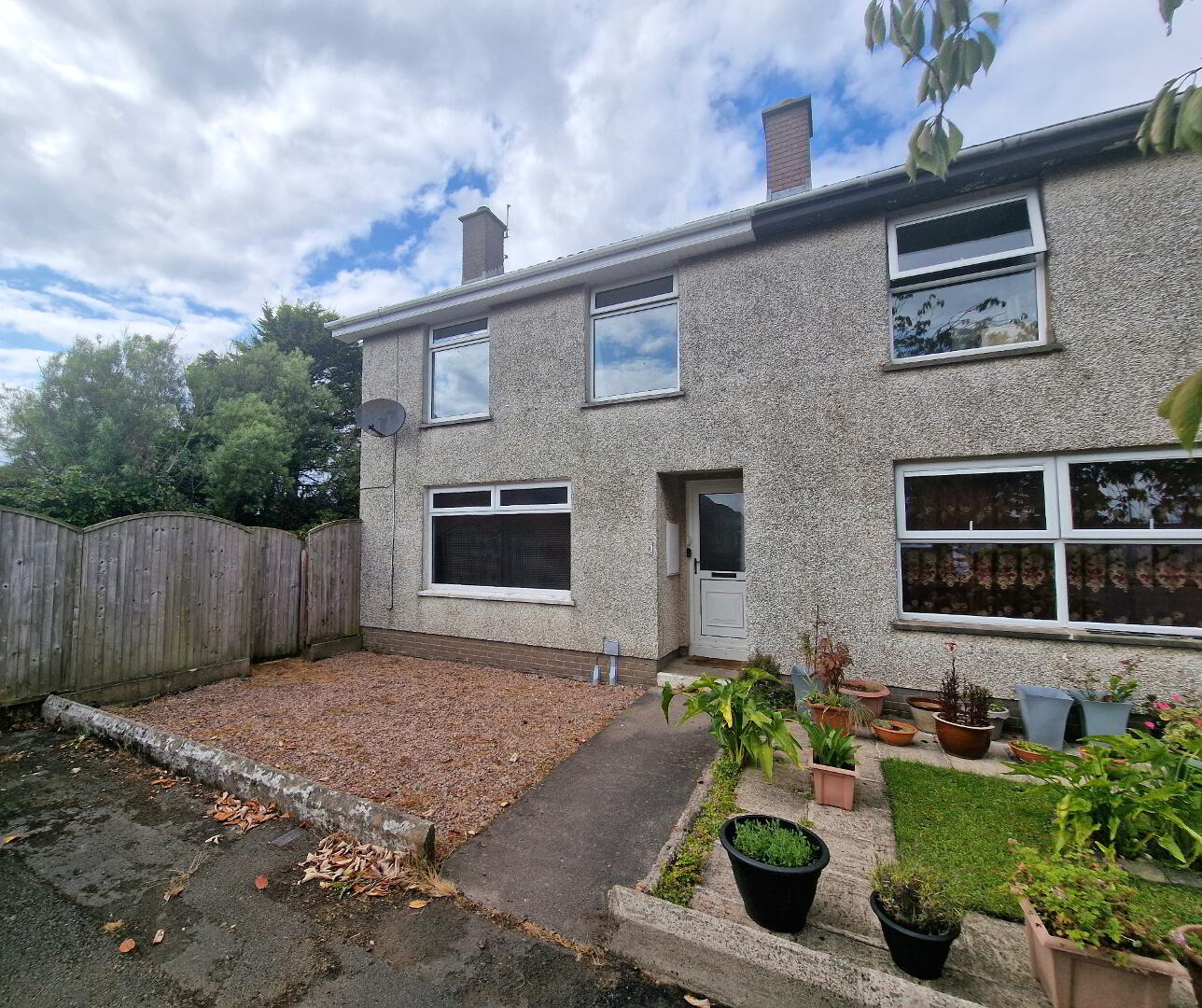 9 Meadow Park 1 of 1