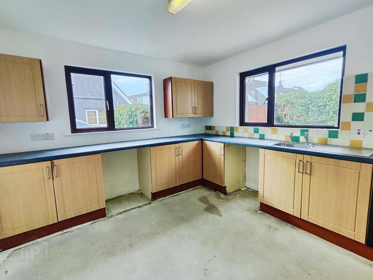 11 Glengorm Avenue 6 of 15