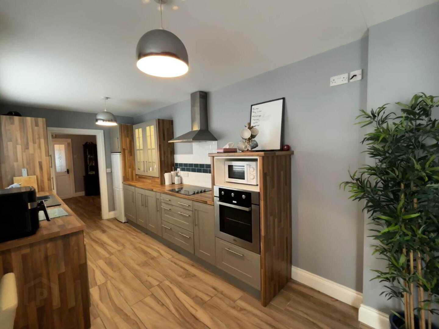 63 Pearse Place 6 of 19