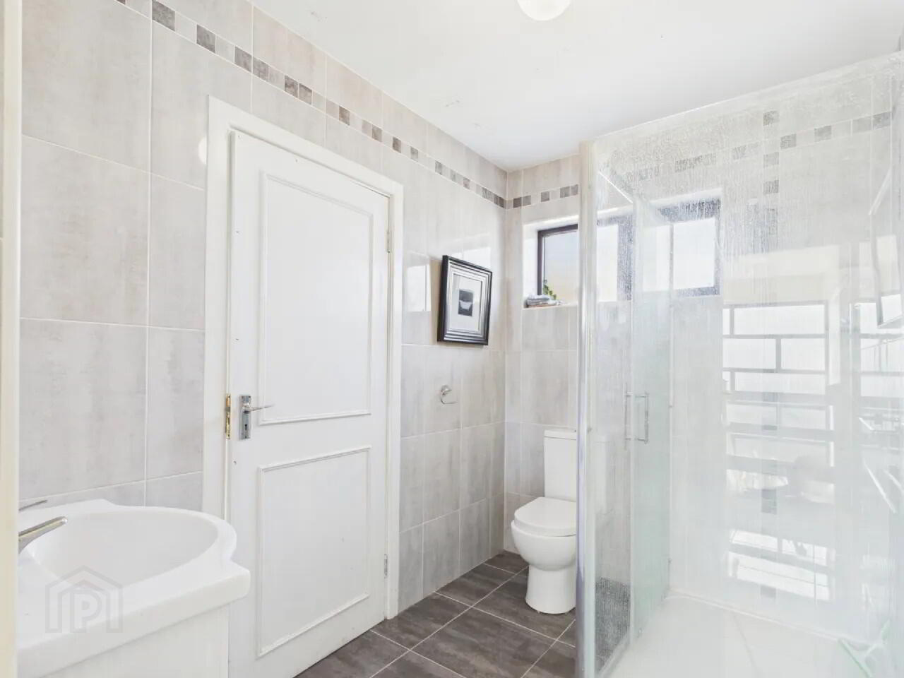 18 Willowmere Drive 21 of 30