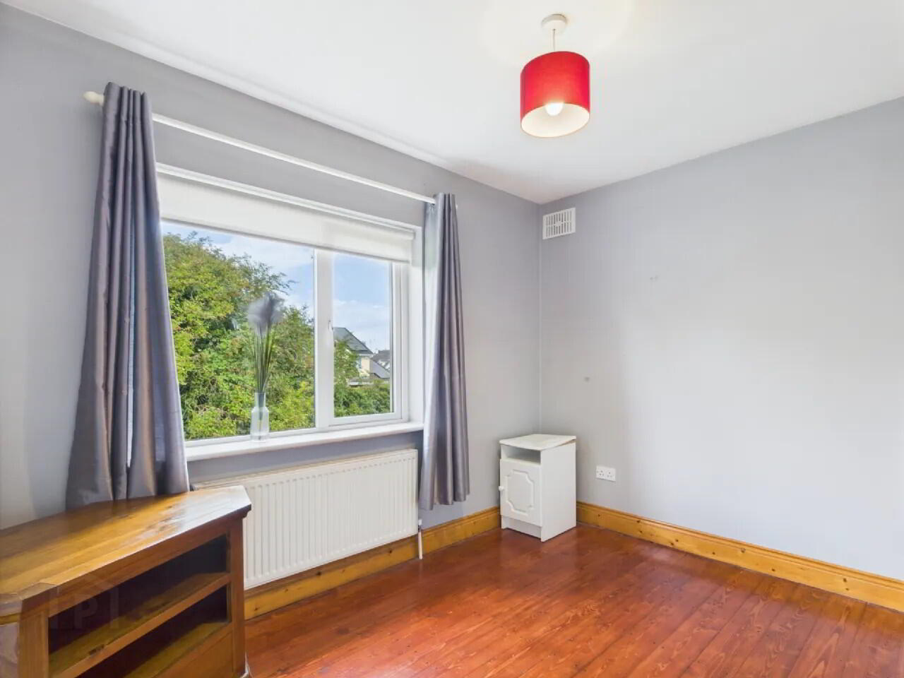 86 Cluain Glas 20 of 27