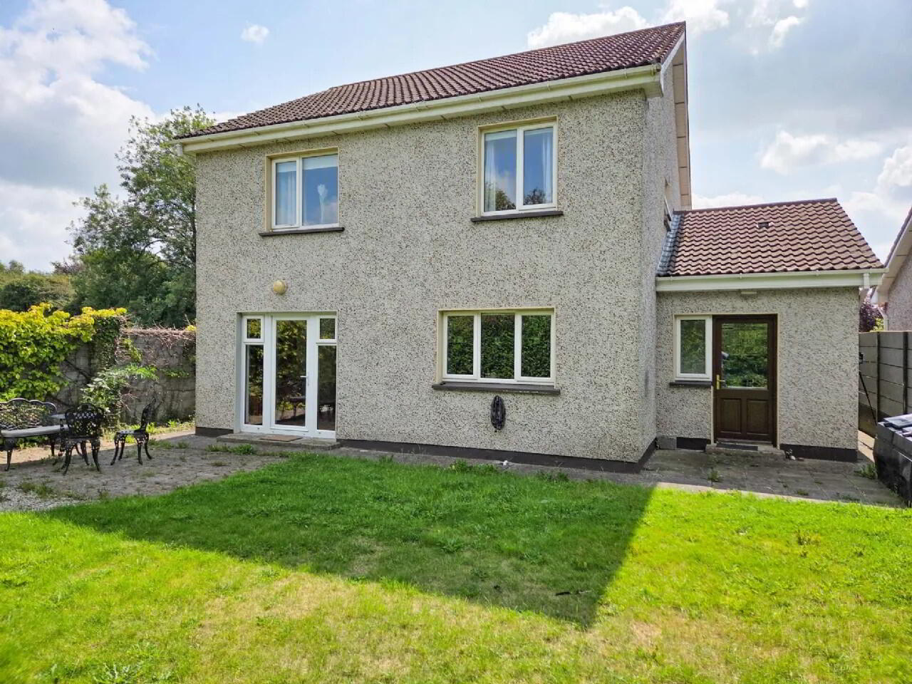 86 Cluain Glas 26 of 27
