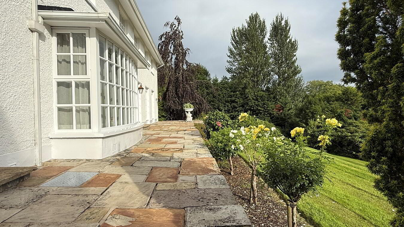 48 Manse Road 49 of 50