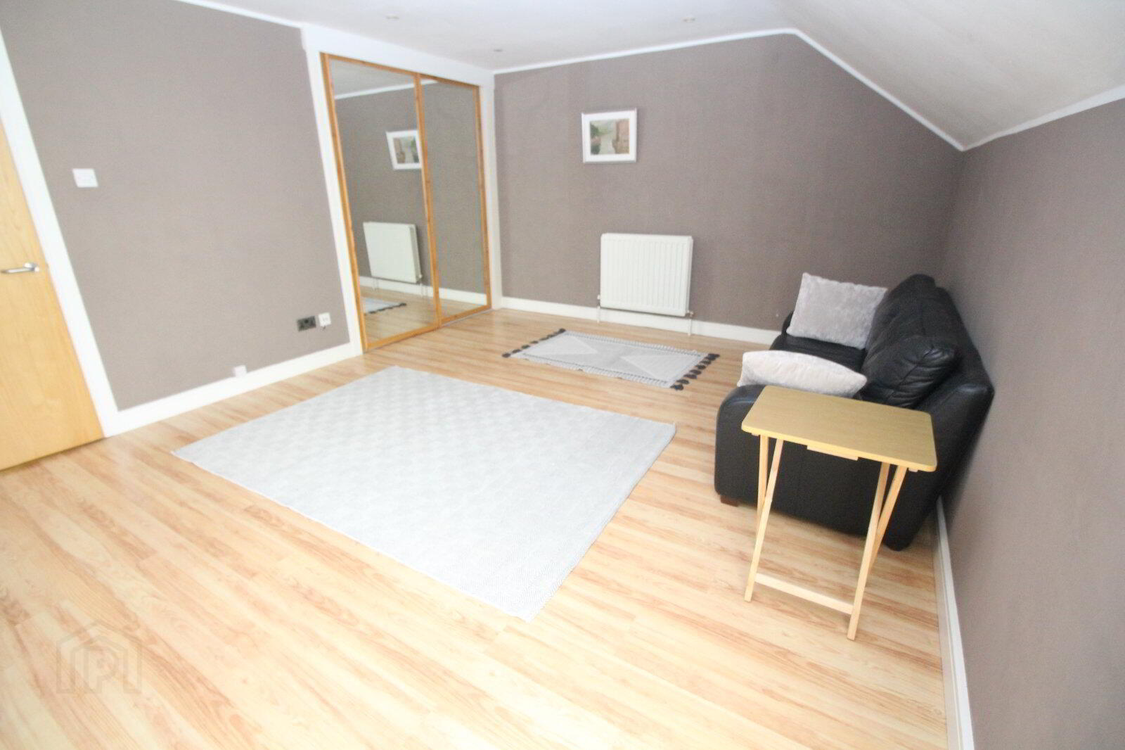 2 St. Nicholas Court 4 of 7