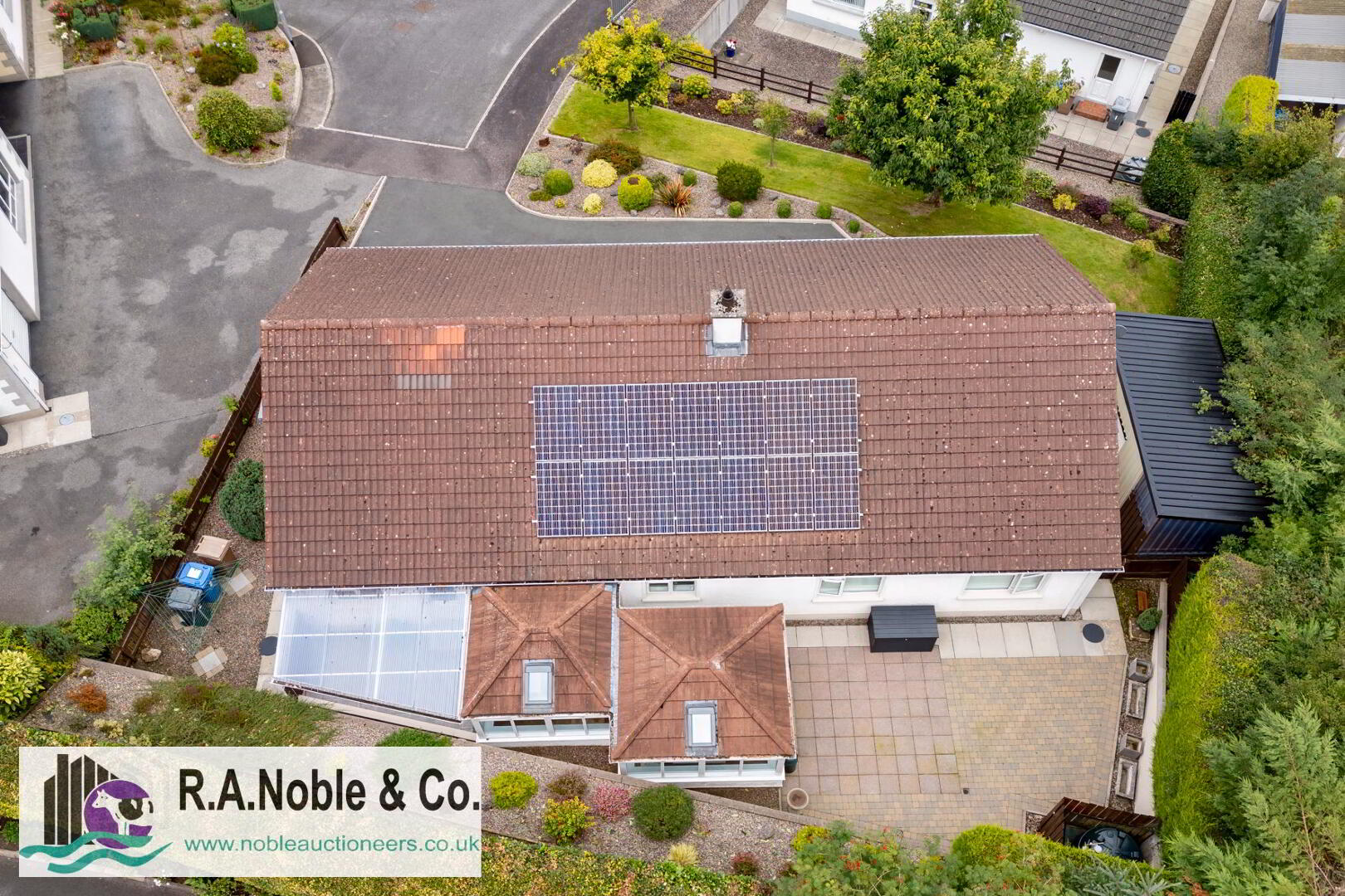2 Willand Close 13 of 40