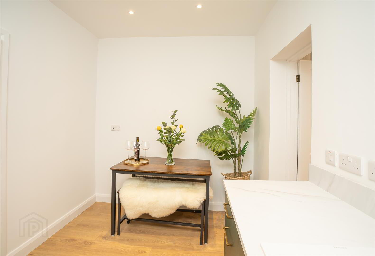 56 Oakman Street 15 of 34