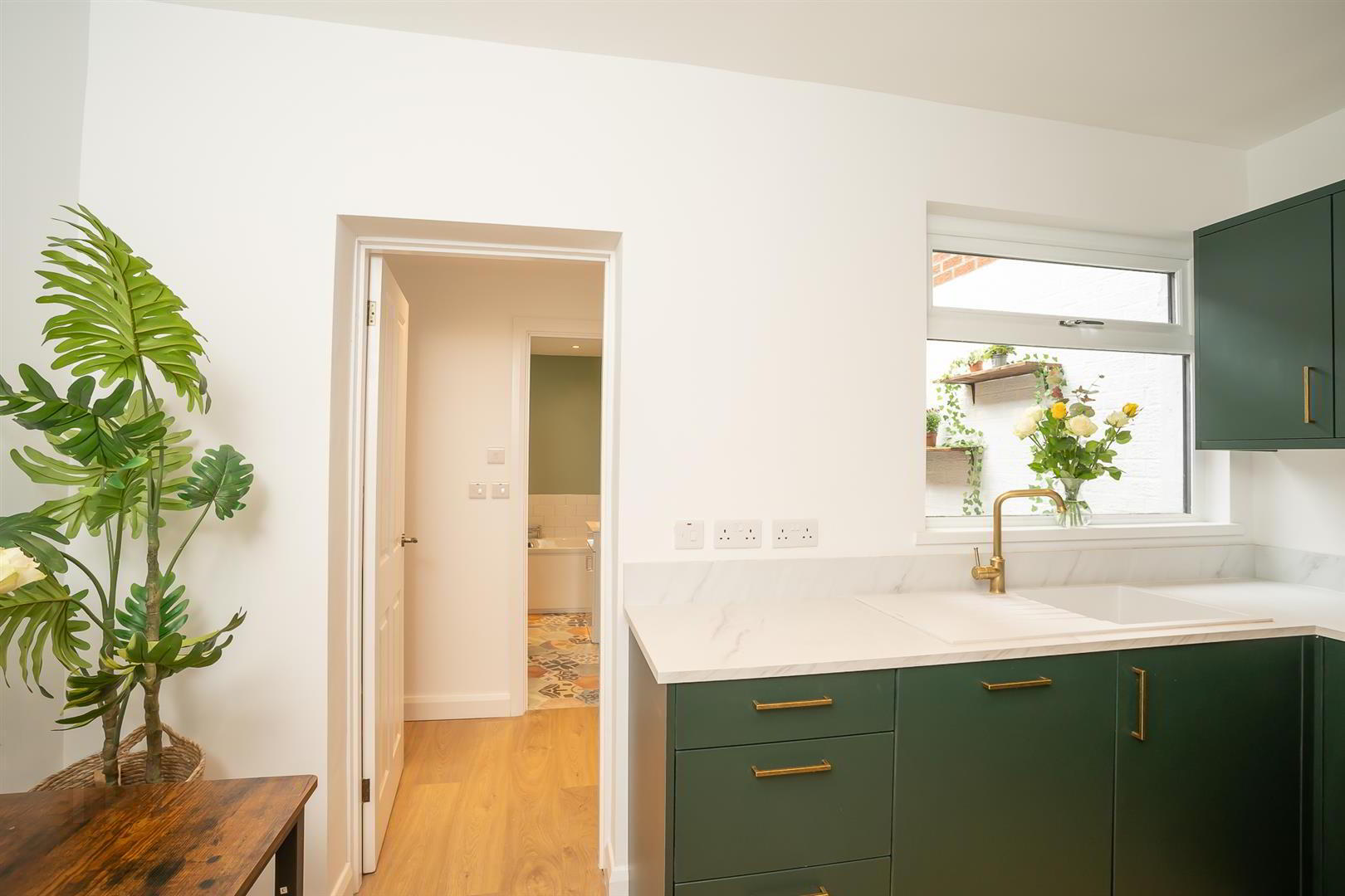56 Oakman Street 13 of 34