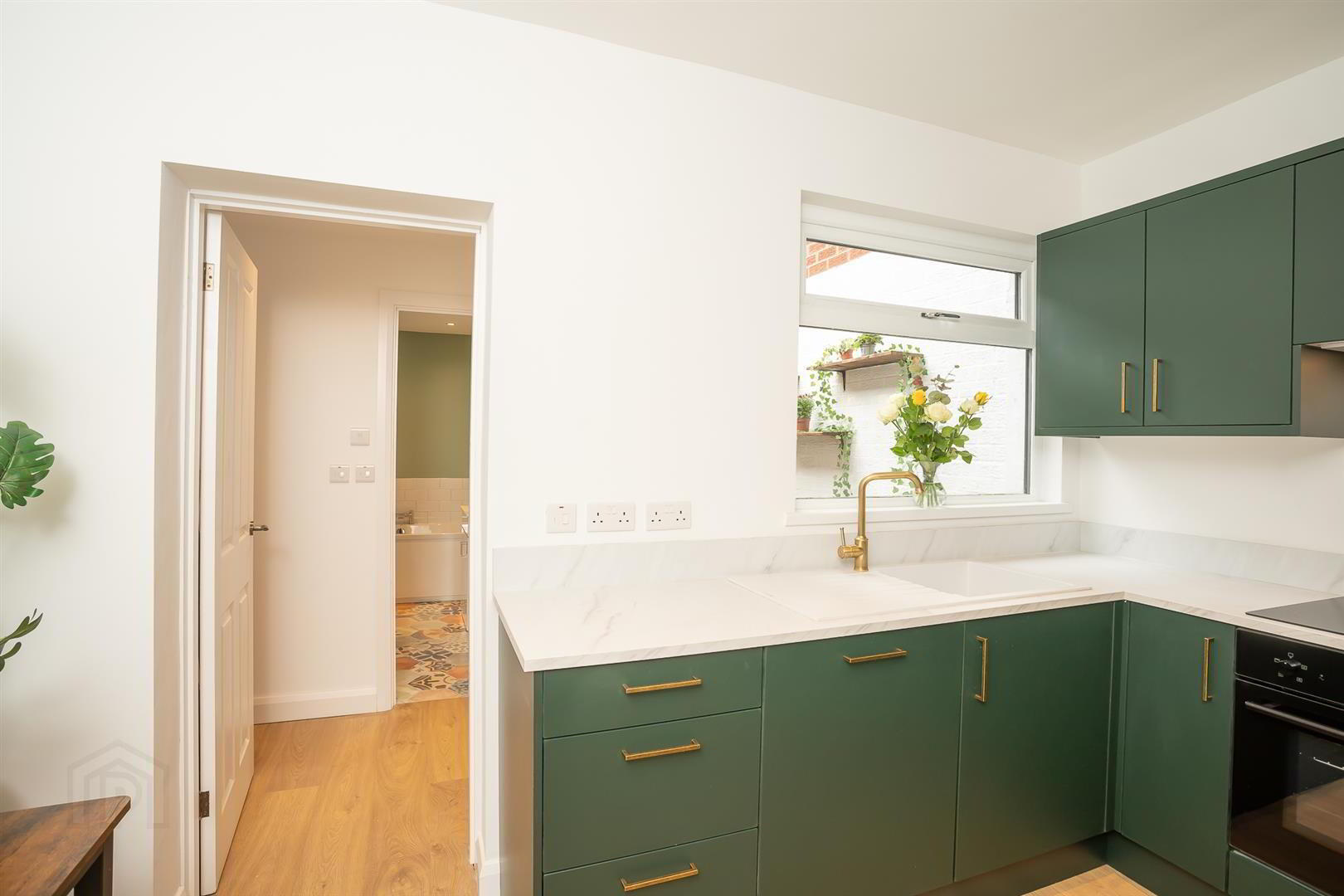 56 Oakman Street 12 of 34