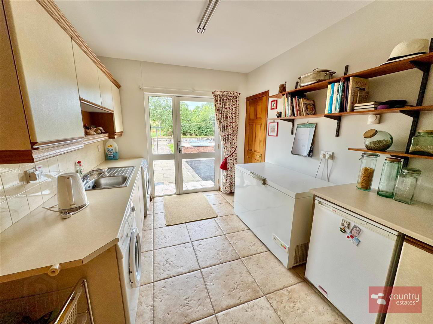 40 Hollybank Road 17 of 39