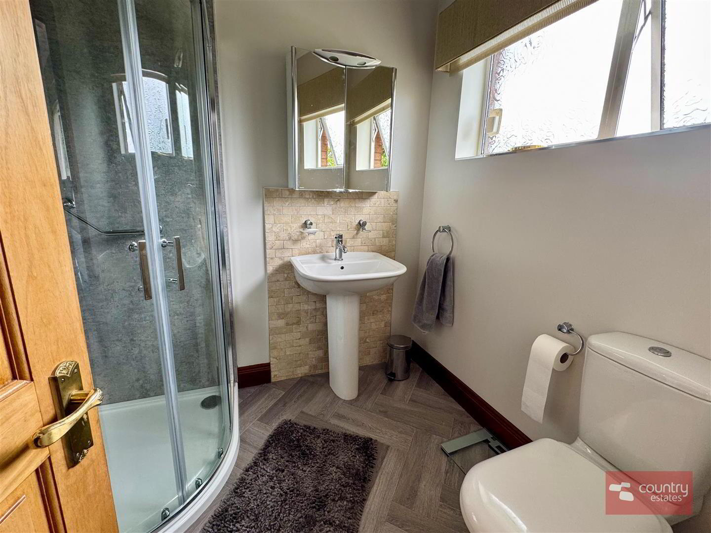 40 Hollybank Road 22 of 39