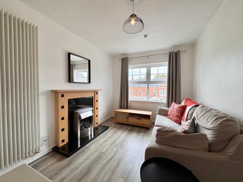 Apt 5, Ashley Court 3 of 9