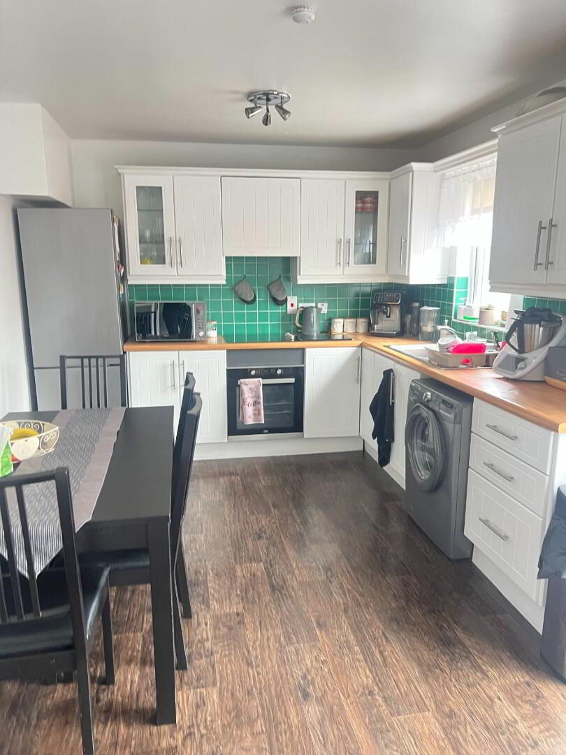 5 Benmore Court 3 of 9