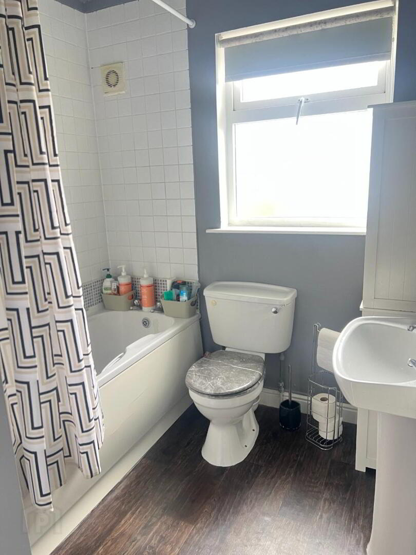 5 Benmore Court 6 of 9