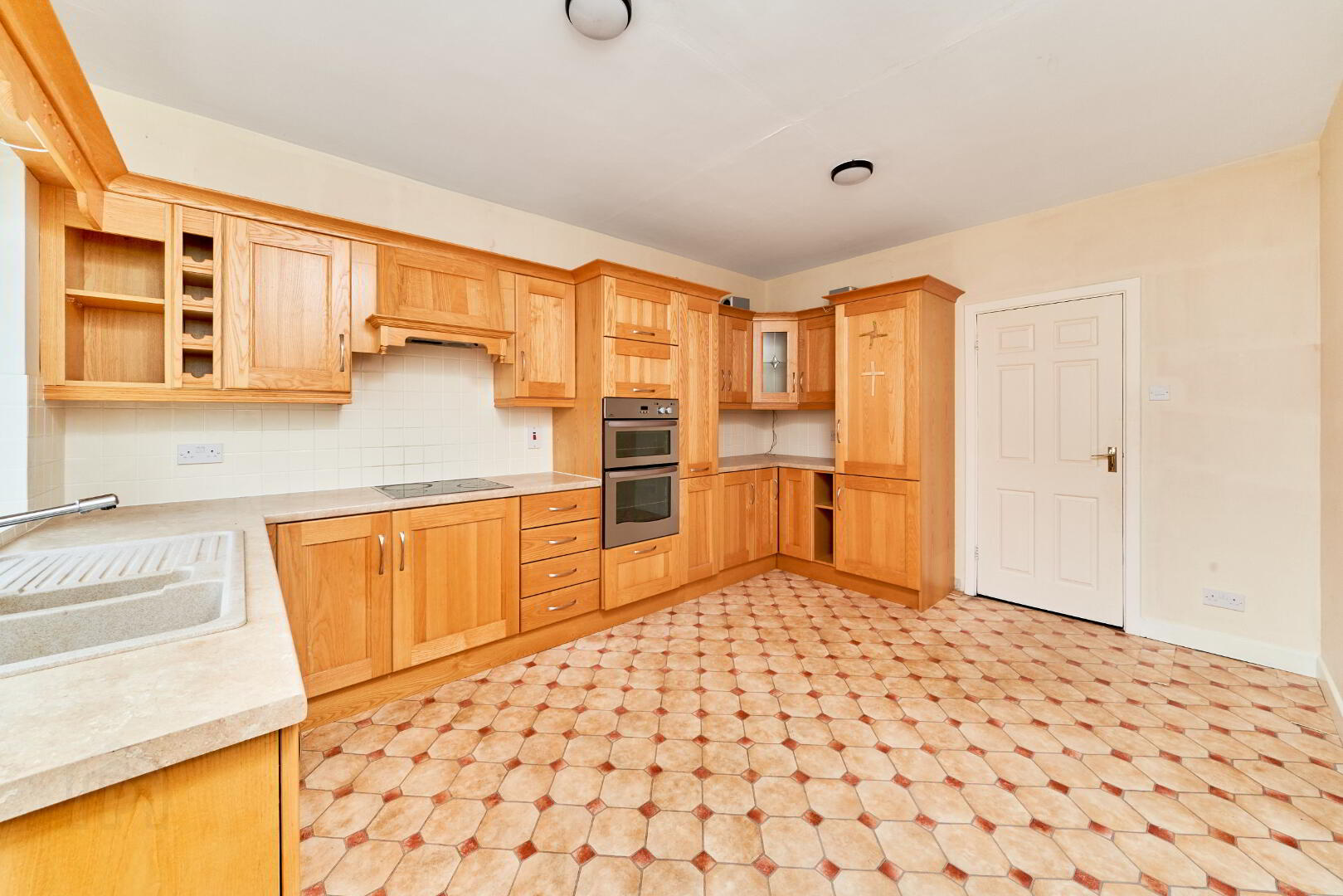Williamstown Bungalow 6 of 25