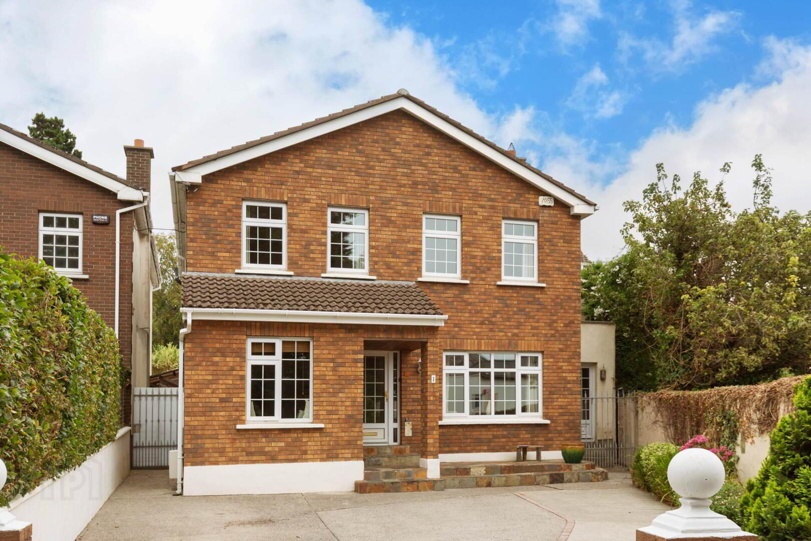 1 Highthorn Wood 1 of 23