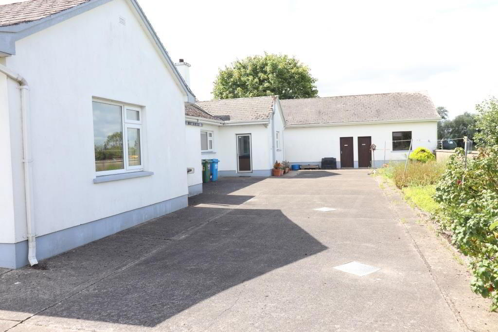 Leacailbhe 90 of 98