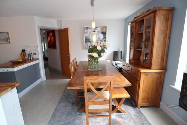 15 Ardmore Lane 6 of 19