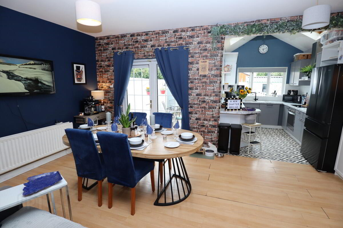 27 Park Court 6 of 18