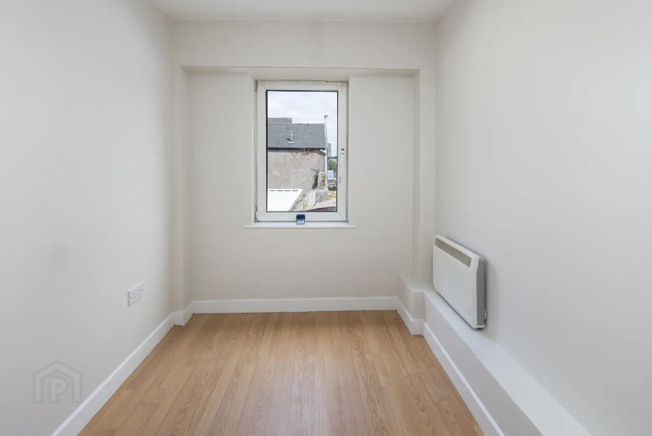Apartment 2 John Barry House 13 of 13