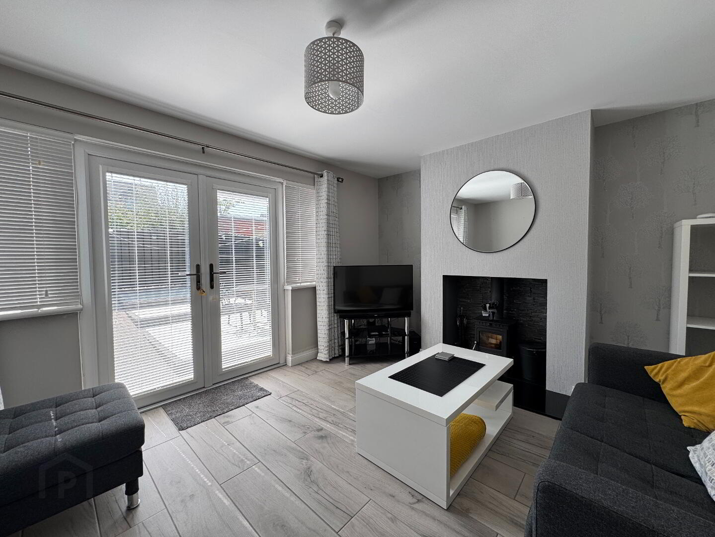 24 Burn Brae Court 3 of 14