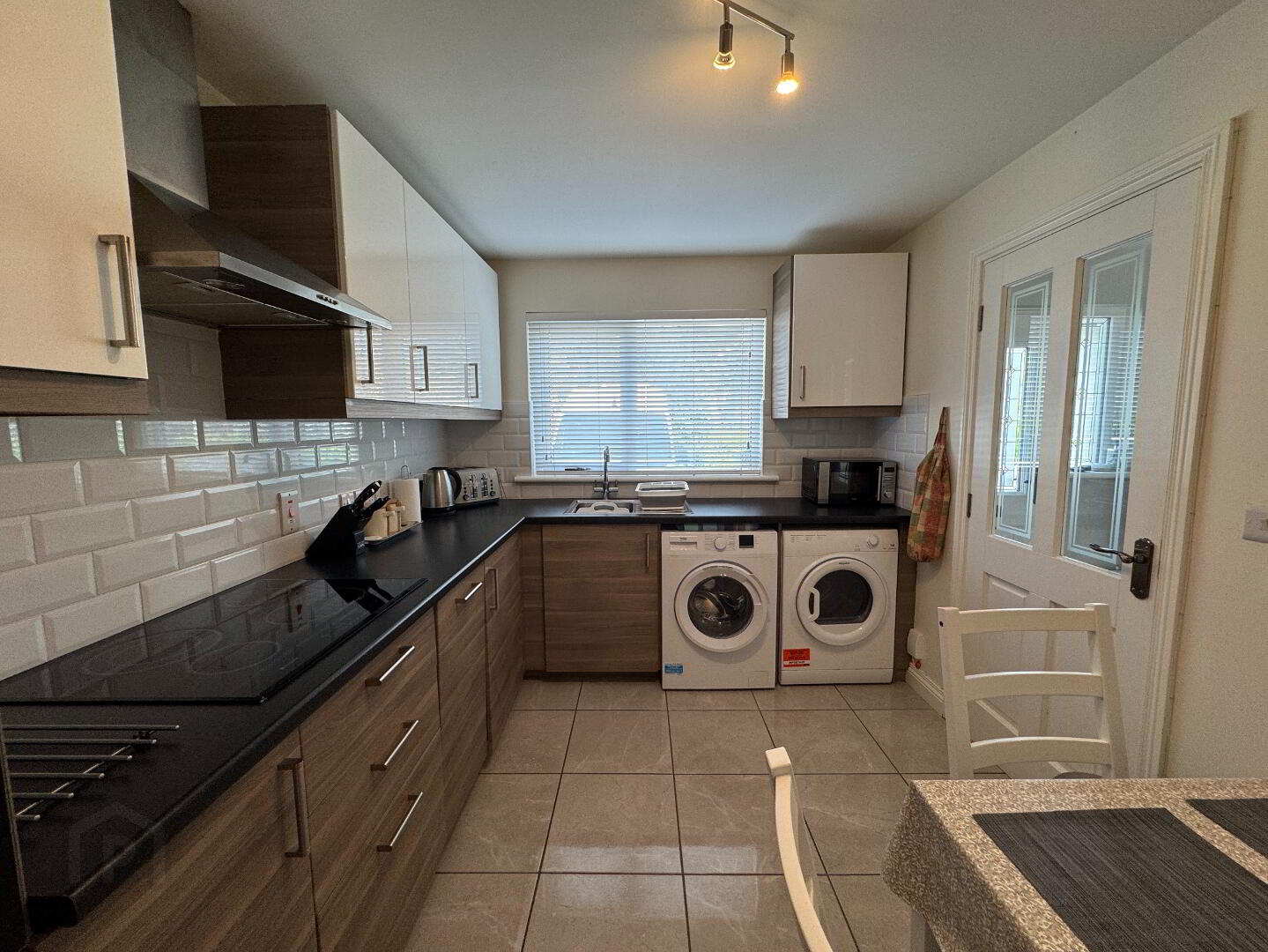 24 Burn Brae Court 8 of 14