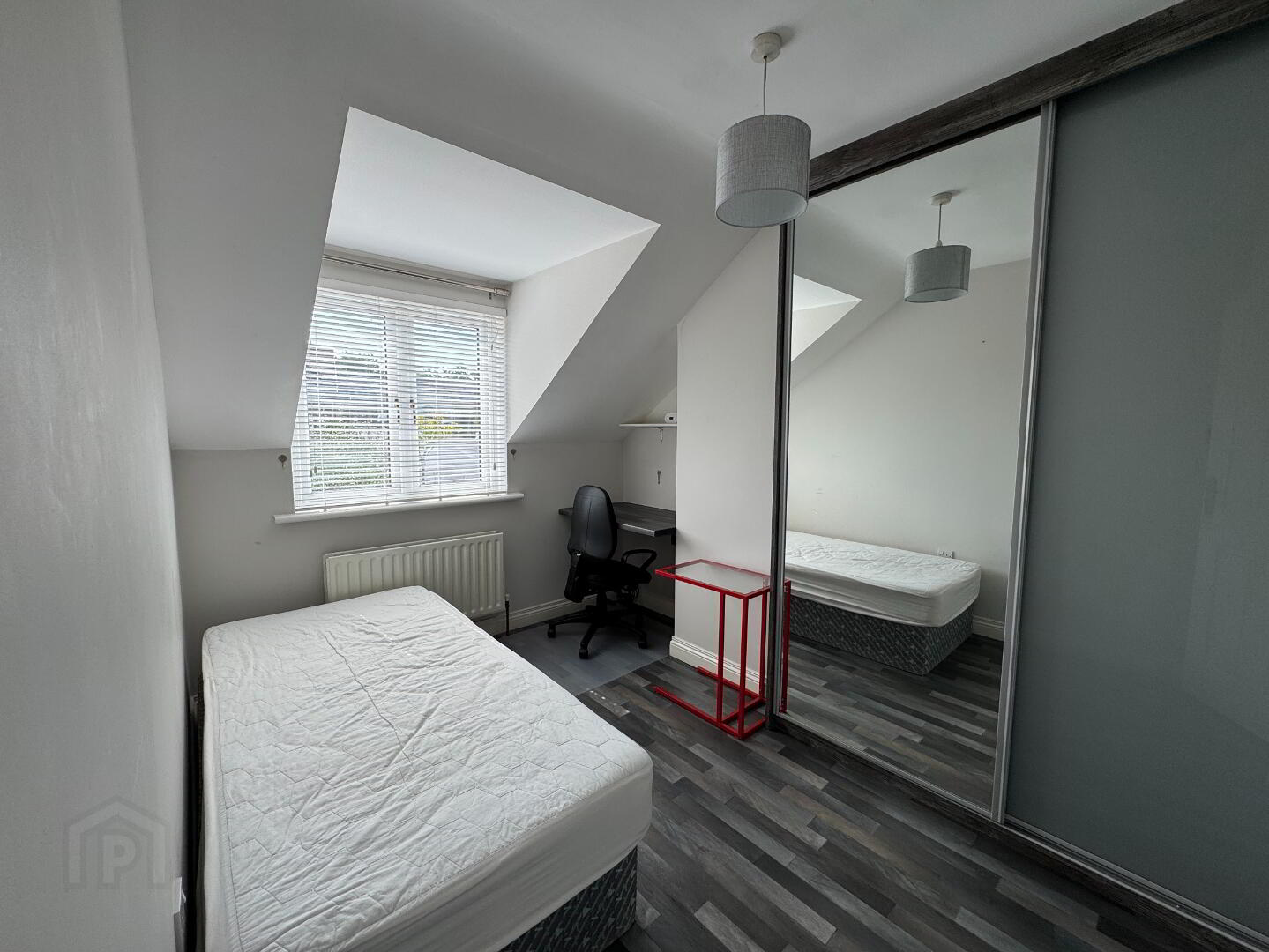 24 Burn Brae Court 11 of 14