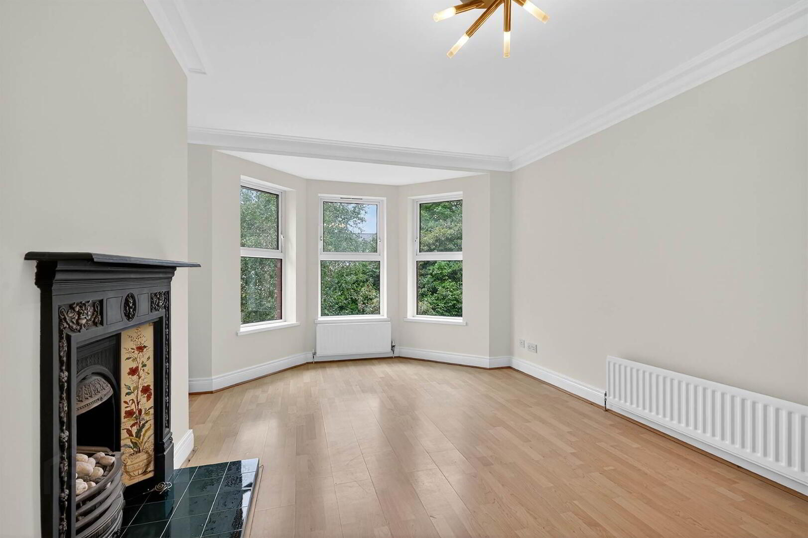 5 Marlborough Manor, 48 Marlborough Park South 4 of 12