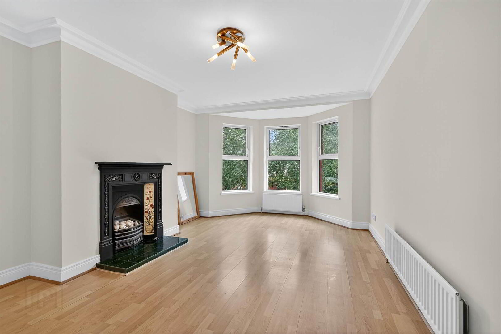 5 Marlborough Manor, 48 Marlborough Park South 3 of 12