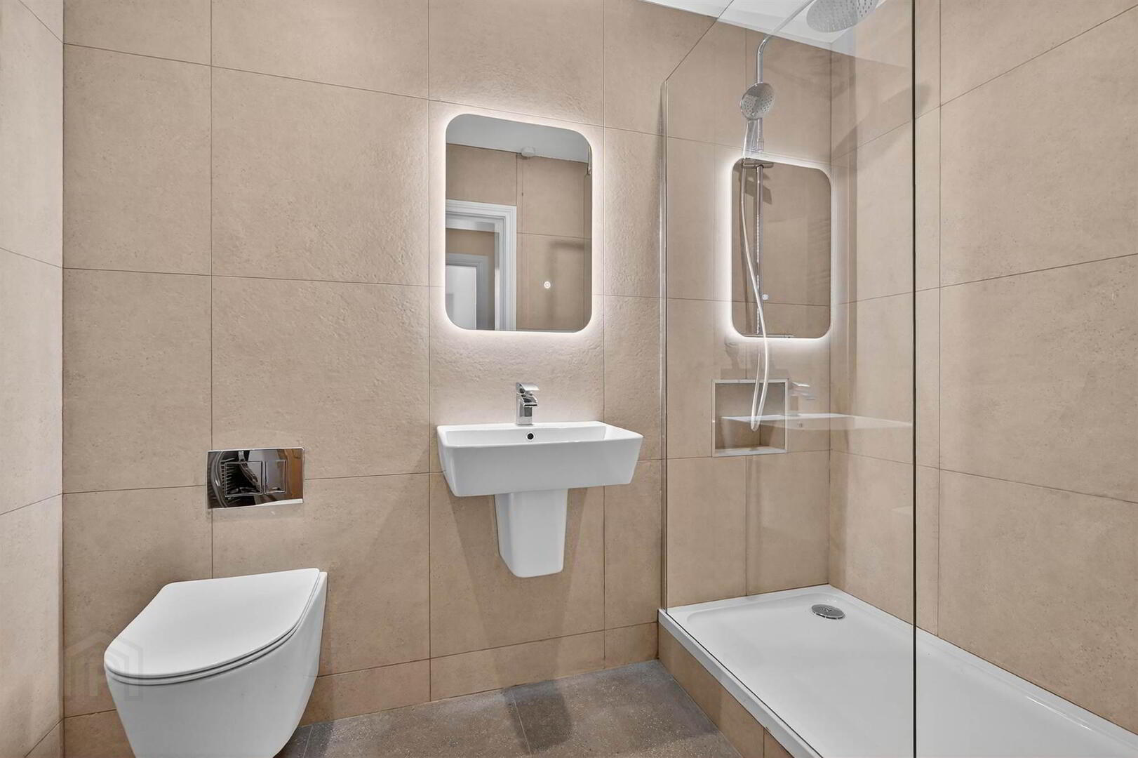 5 Marlborough Manor, 48 Marlborough Park South 8 of 12