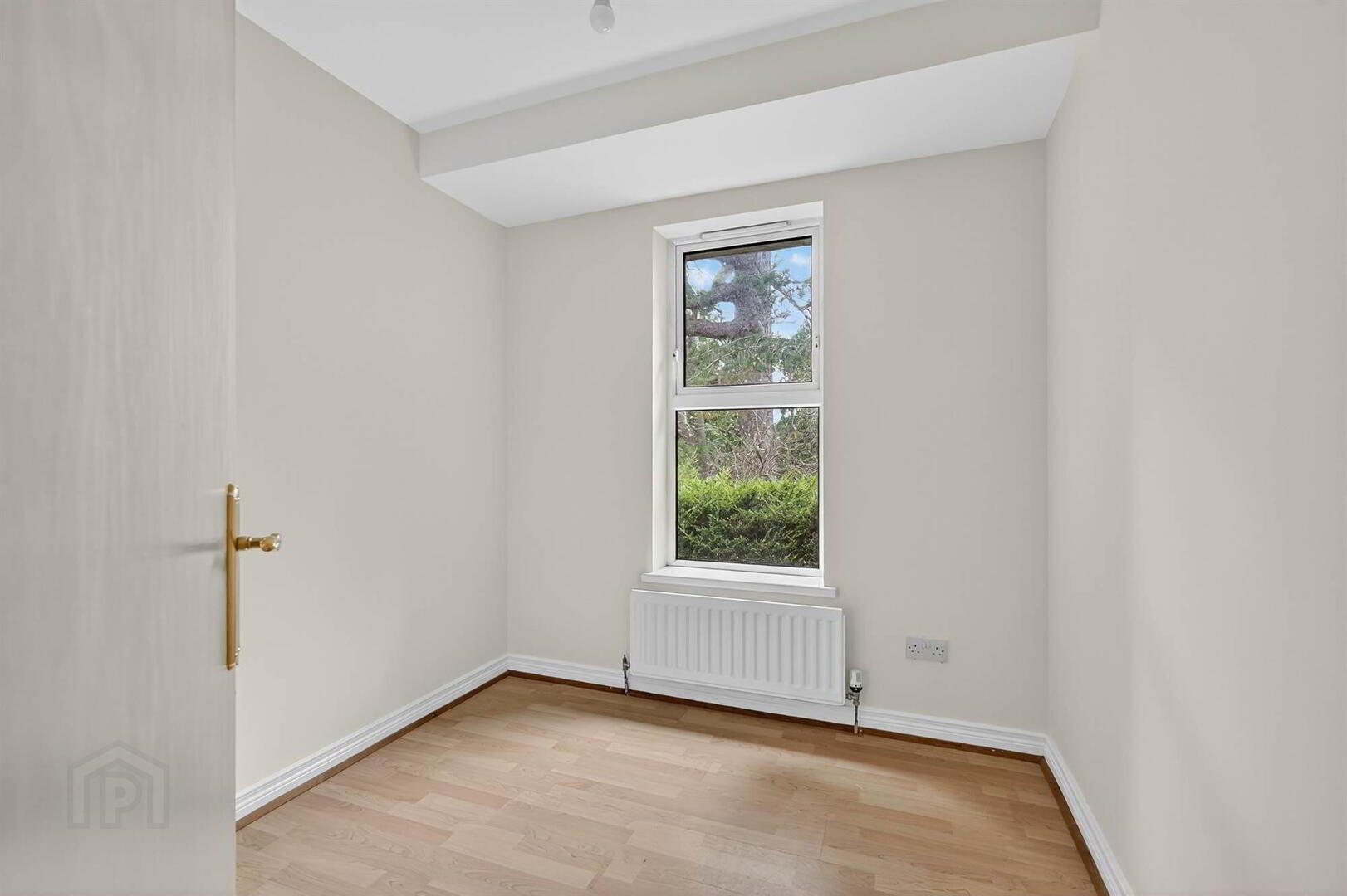 5 Marlborough Manor, 48 Marlborough Park South 11 of 12