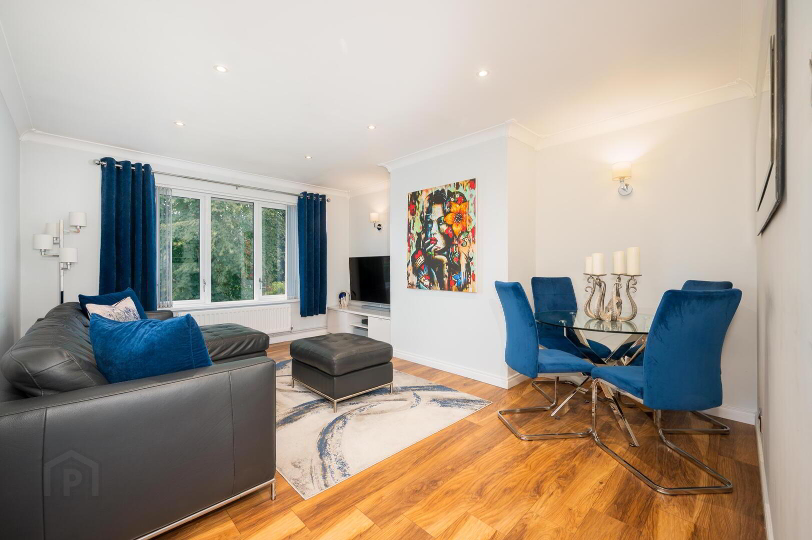 2 Earlswood Grove 5 of 17
