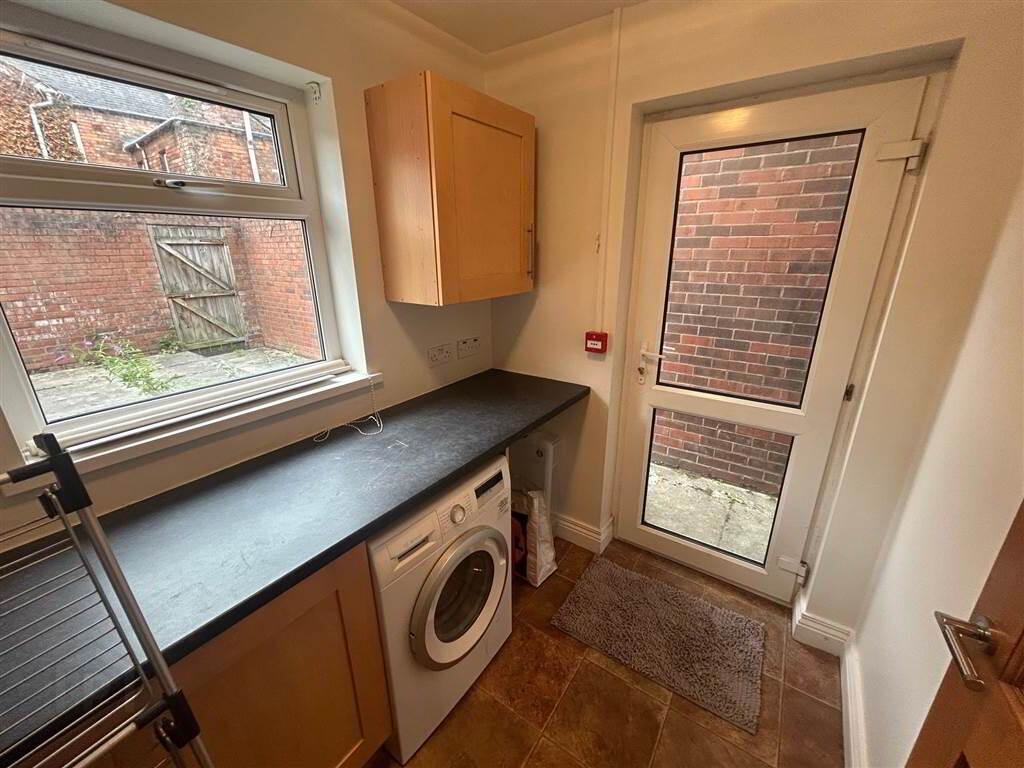 19 Sandhurst Drive 9 of 16