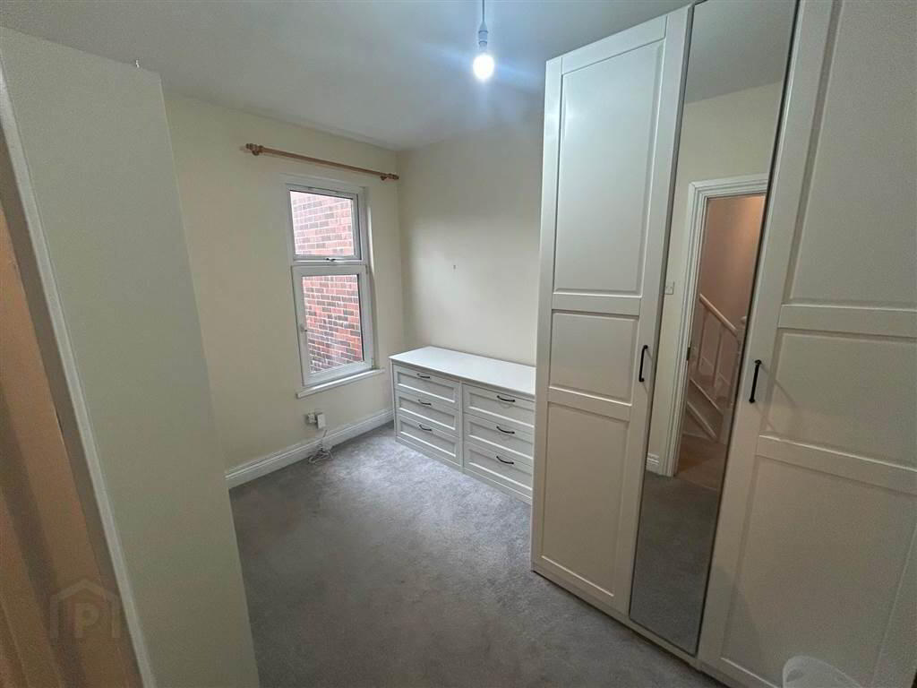19 Sandhurst Drive 10 of 16