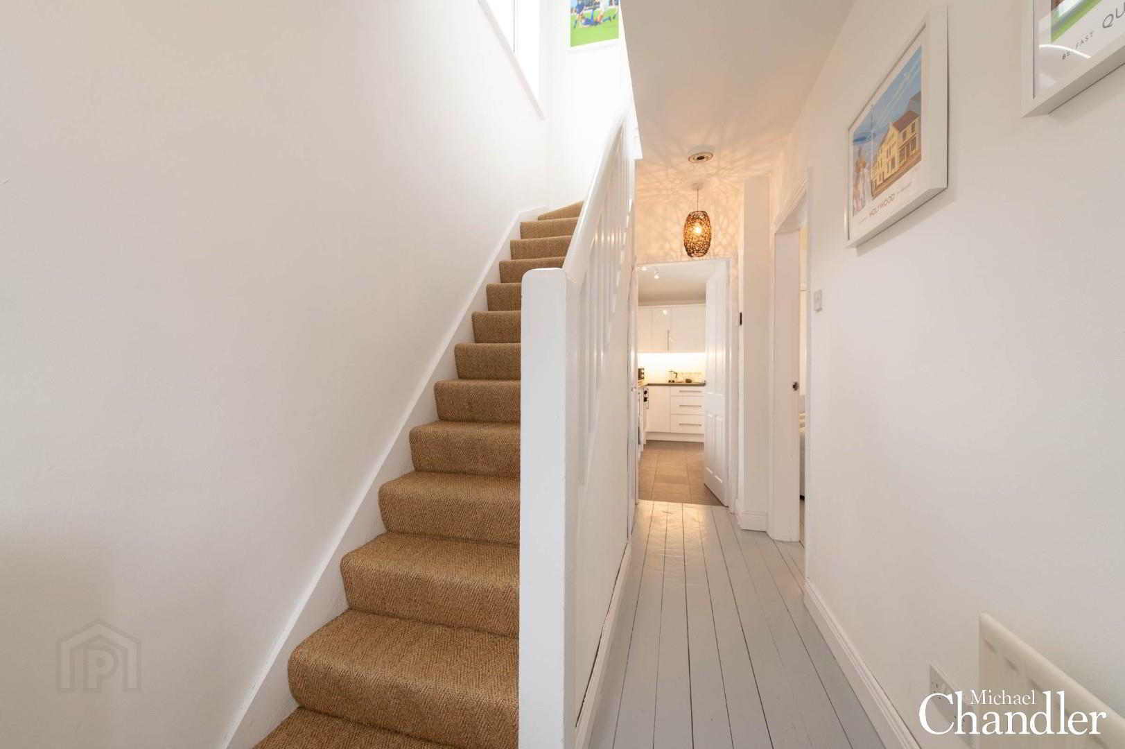 11 Ravenhill Crescent 3 of 19